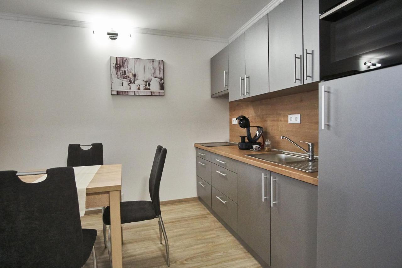 Cadet Apartments - Hostaid Siófok Exterior foto