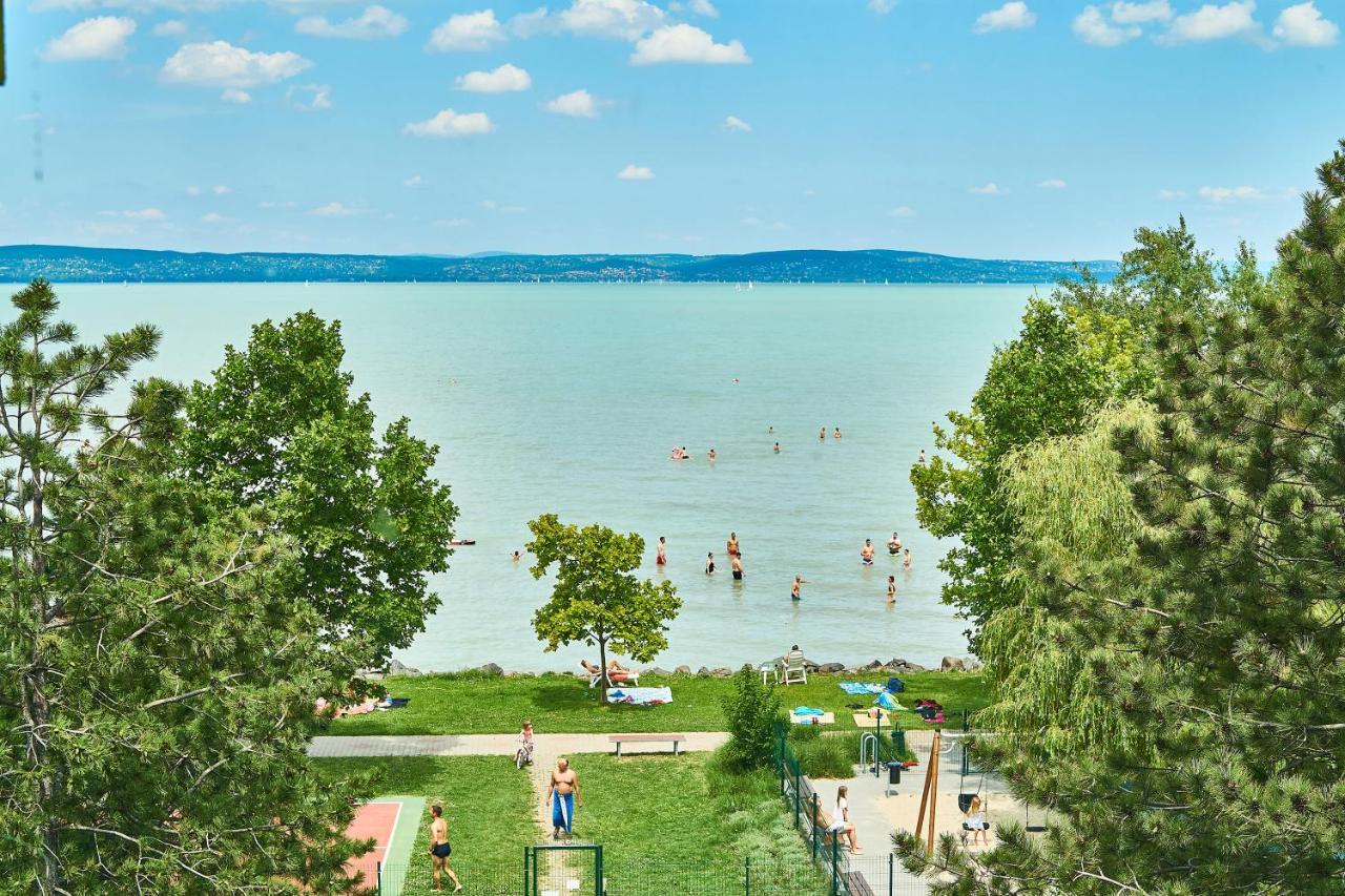 Cadet Apartments - Hostaid Siófok Exterior foto
